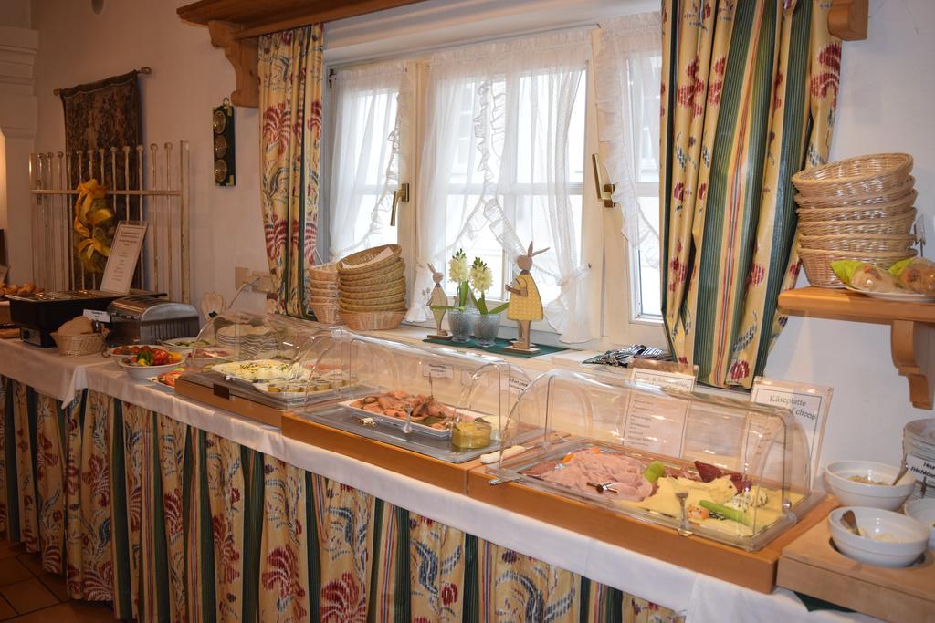 Hotel Landhaus Fuhrgassl-Huber Wina Bagian luar foto