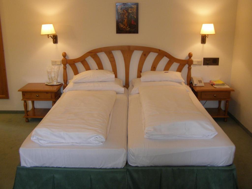 Hotel Landhaus Fuhrgassl-Huber Wina Ruang foto