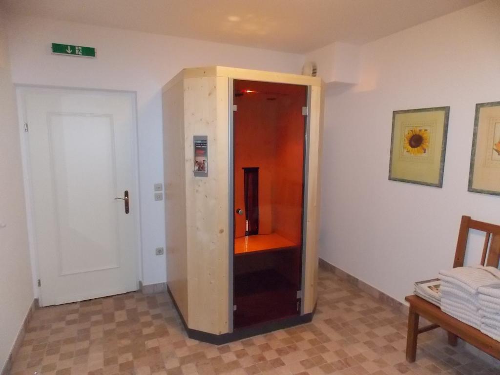 Hotel Landhaus Fuhrgassl-Huber Wina Bagian luar foto